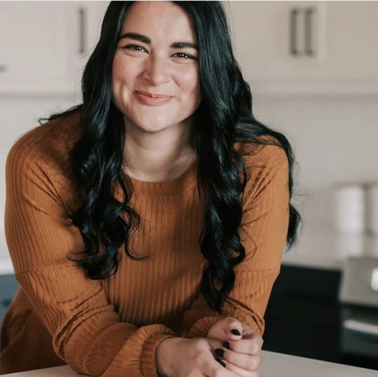 Owner of Virtual Spirit Strategy - Amanda McLaughlin